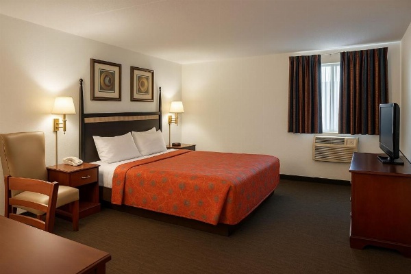 Key Inn Roseville image 36